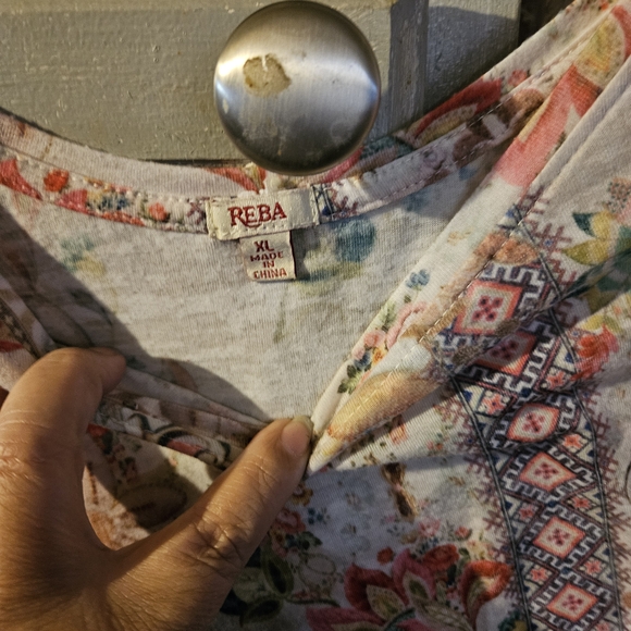 Reba Multicolor Floral Women's Blouse - Picture 2 of 2